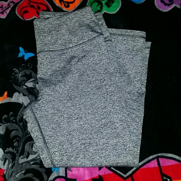 Victoria's Secret Pants - VS Leggings Size Medium